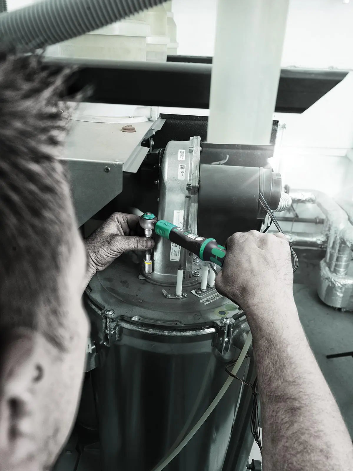 Wera Torque Wrench Safe-Torque A 1 1/4" Drive 2-12 Nm Reversible