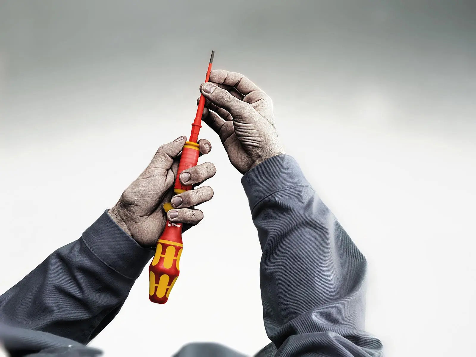 Wera VDE Torque Screwdriver 1.2-3.0 Nm Kraftform Kompakt Extra Slim 1 15 Pieces White Rose Tools