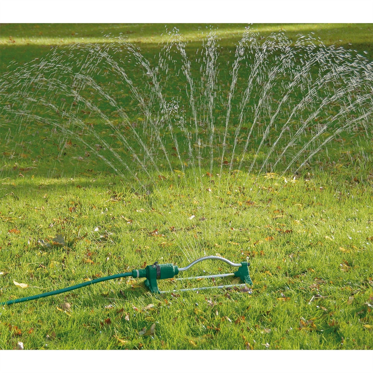 Draper 17 Hole Oscillating Sprinkler 36865 White Rose Tools