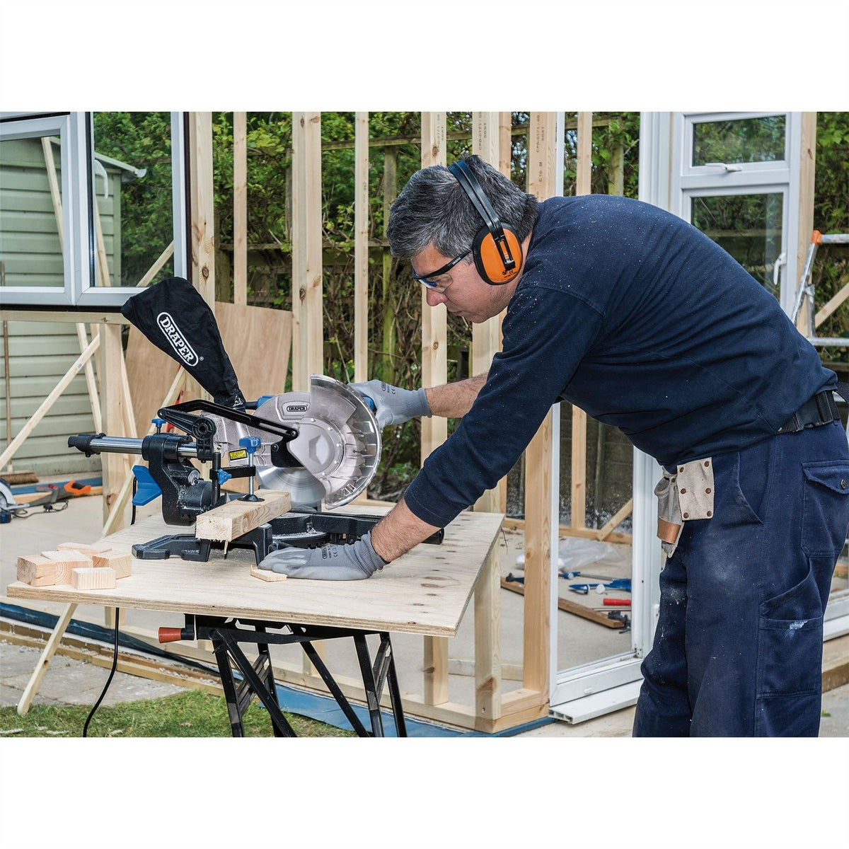 Draper 230V Sliding Compound Mitre Saw with Laser Cutting Guide 210mm 1500W 83677 White Rose Tools