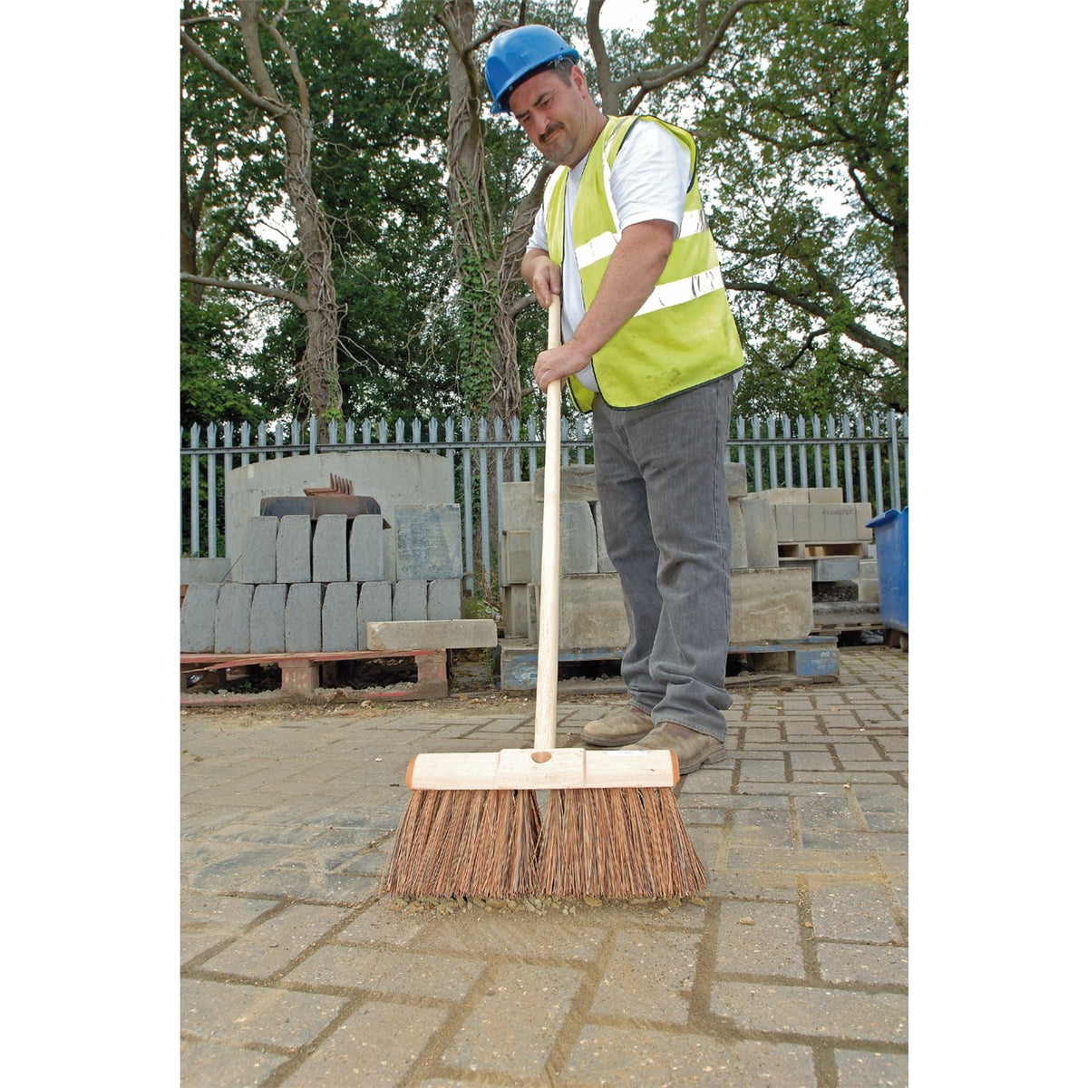 Draper Yard Broom 330mm 88618 White Rose Tools