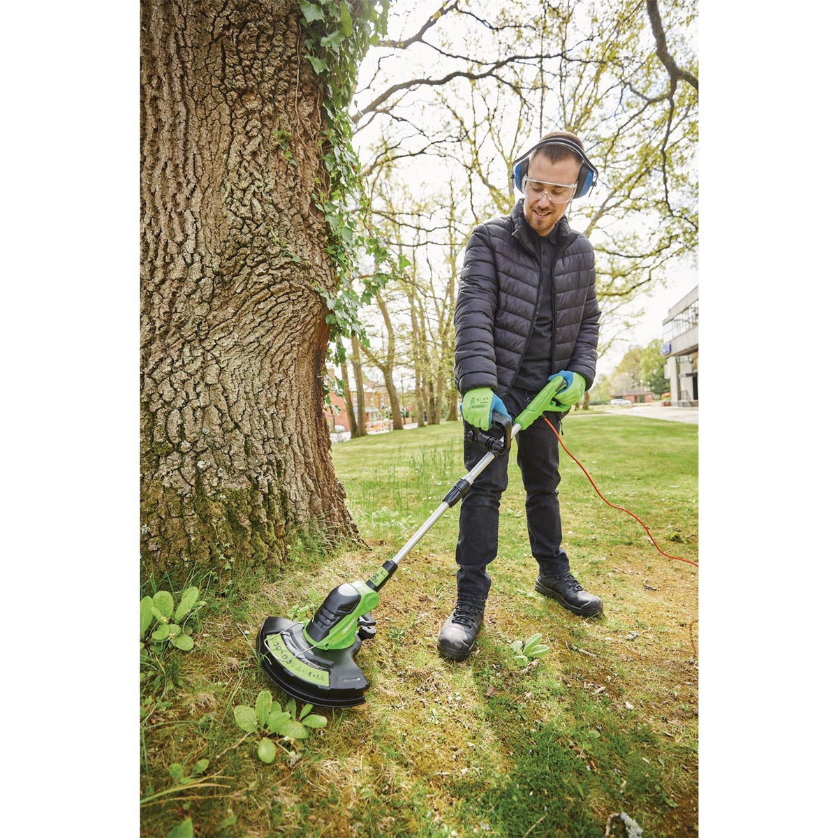 Draper Grass Trimmer with Double Line Feed 300mm 500W 45927 White Rose Tools