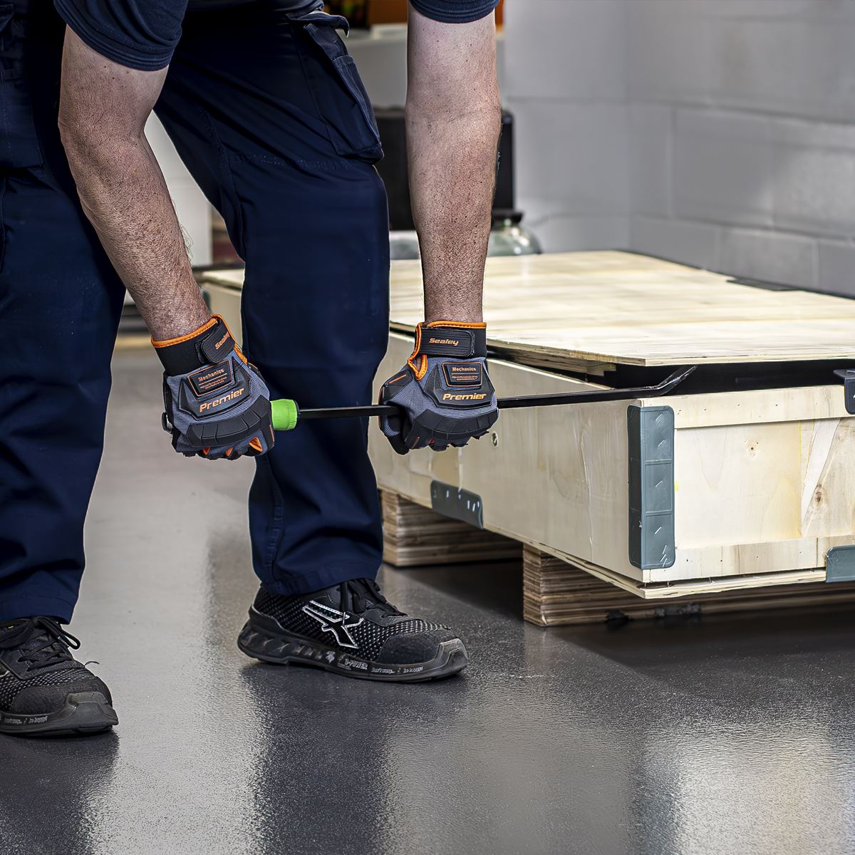 Siegen by Sealey Siegen Heavy-Duty 25° Pry Bar with Hammer Cap 610mm