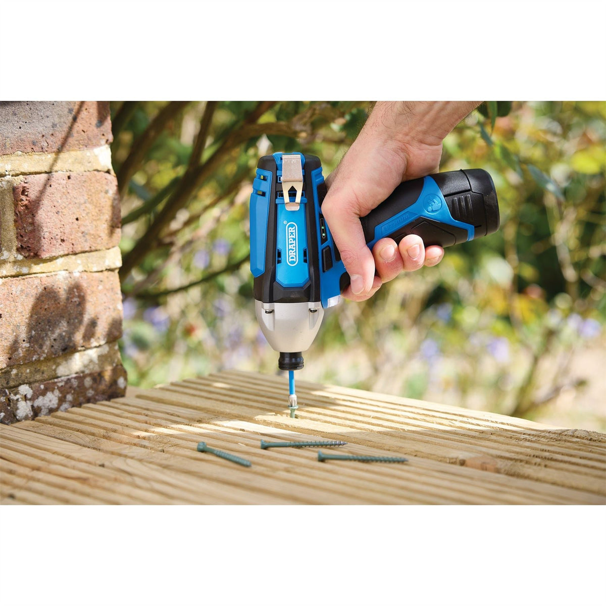 Draper 12V Impact Driver 1/4" Hex. 1 x 1.5Ah Battery 1 x Fast Charger 70332 White Rose Tools