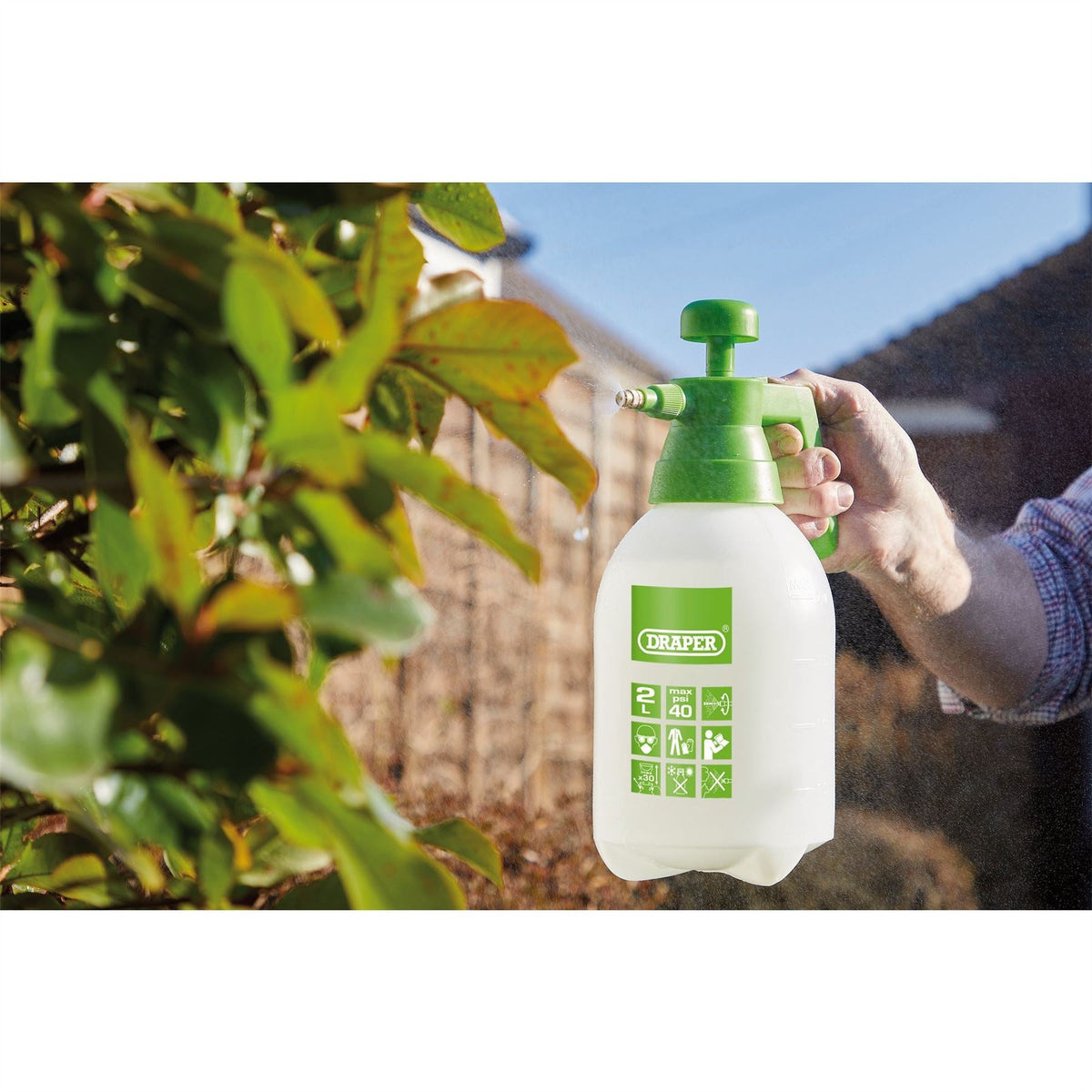 Draper Handheld Pump Action Pressure Sprayer 2.5L 82467 White Rose Tools