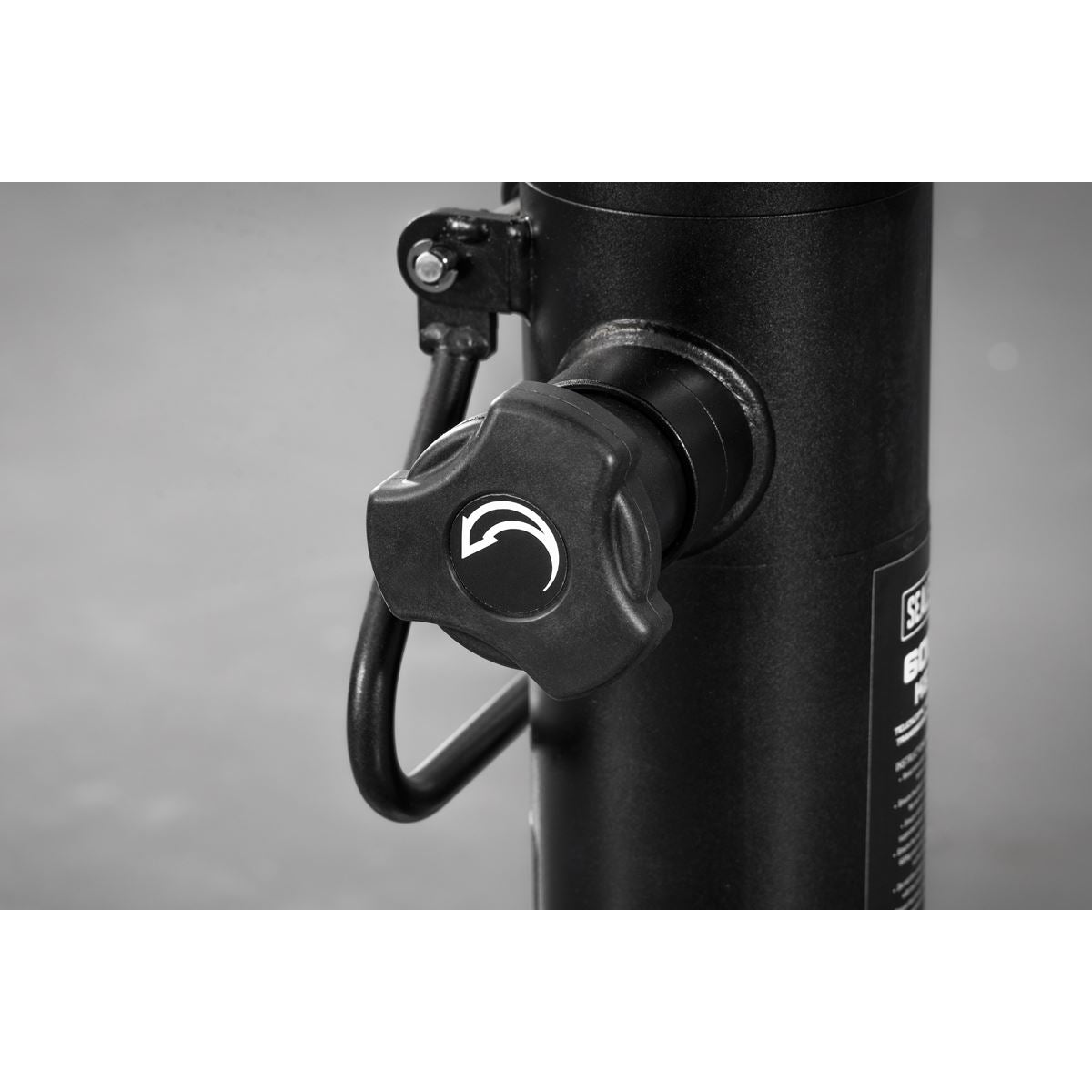 Sealey Telescopic Vertical Transmission Jack 600kg - White Rose Tools