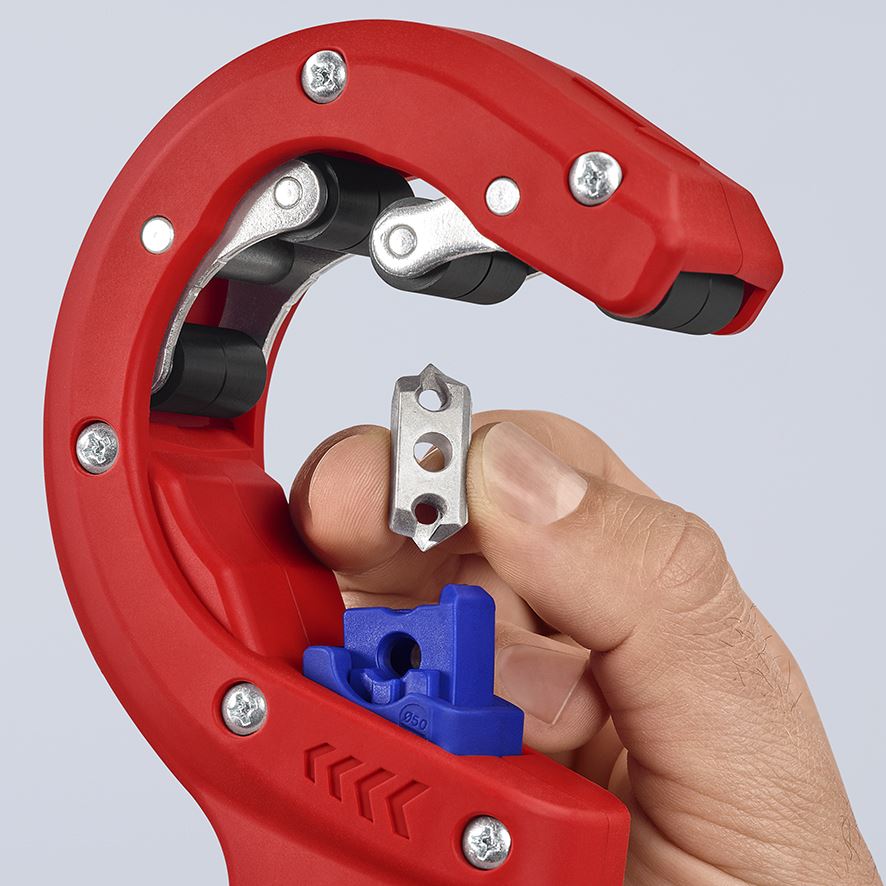 KNIPEX Pipe Cutter DP50 for Plastic Drain Pipes Cut and Chamfer 50mm Capacity 90 23 01 BK