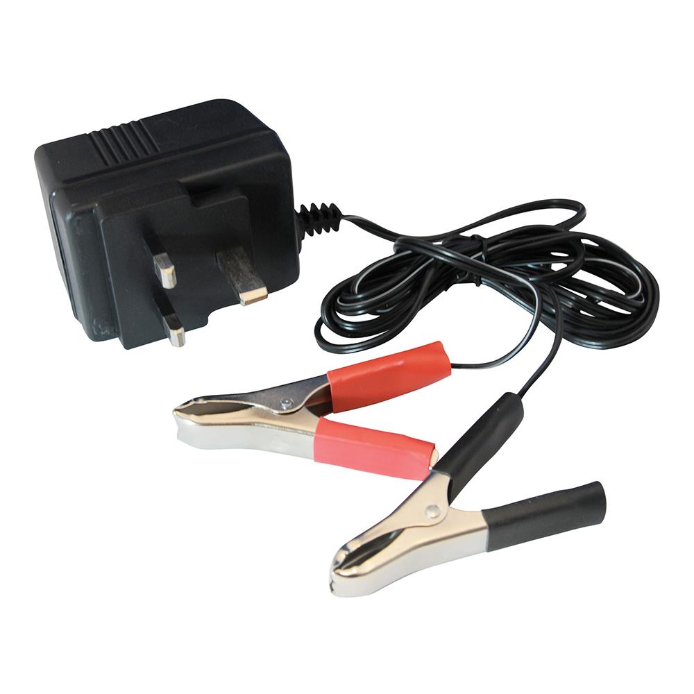 Silverline 12v Trickle Charger 3 Pin Plug Car Battery Motorcycle Quad Tractor