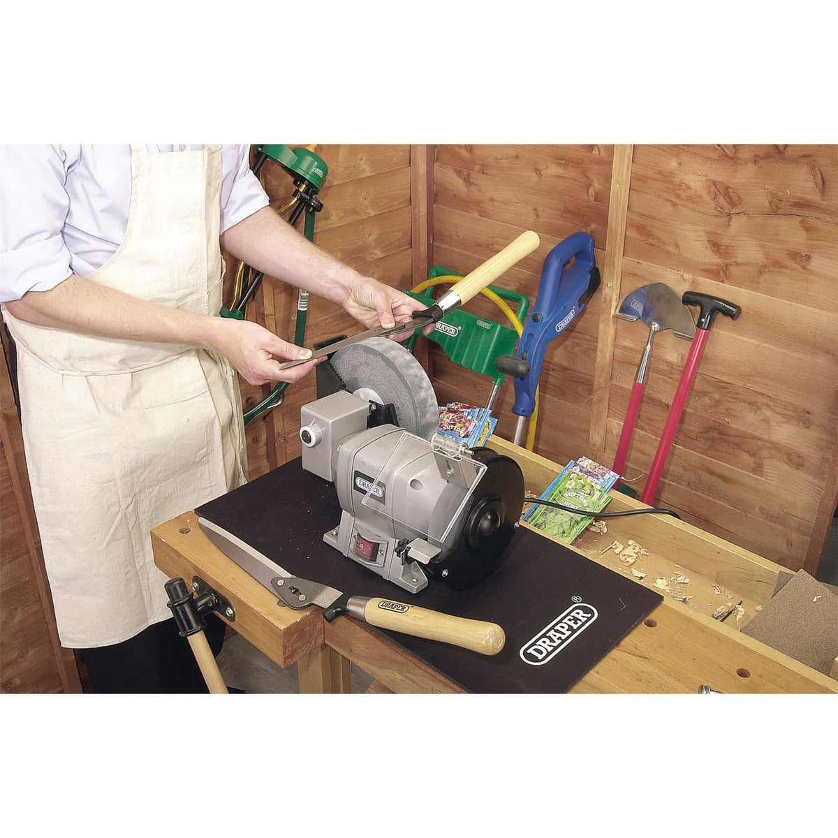 Draper Wet and Dry Bench Grinder 250W 78456  White Rose Tools