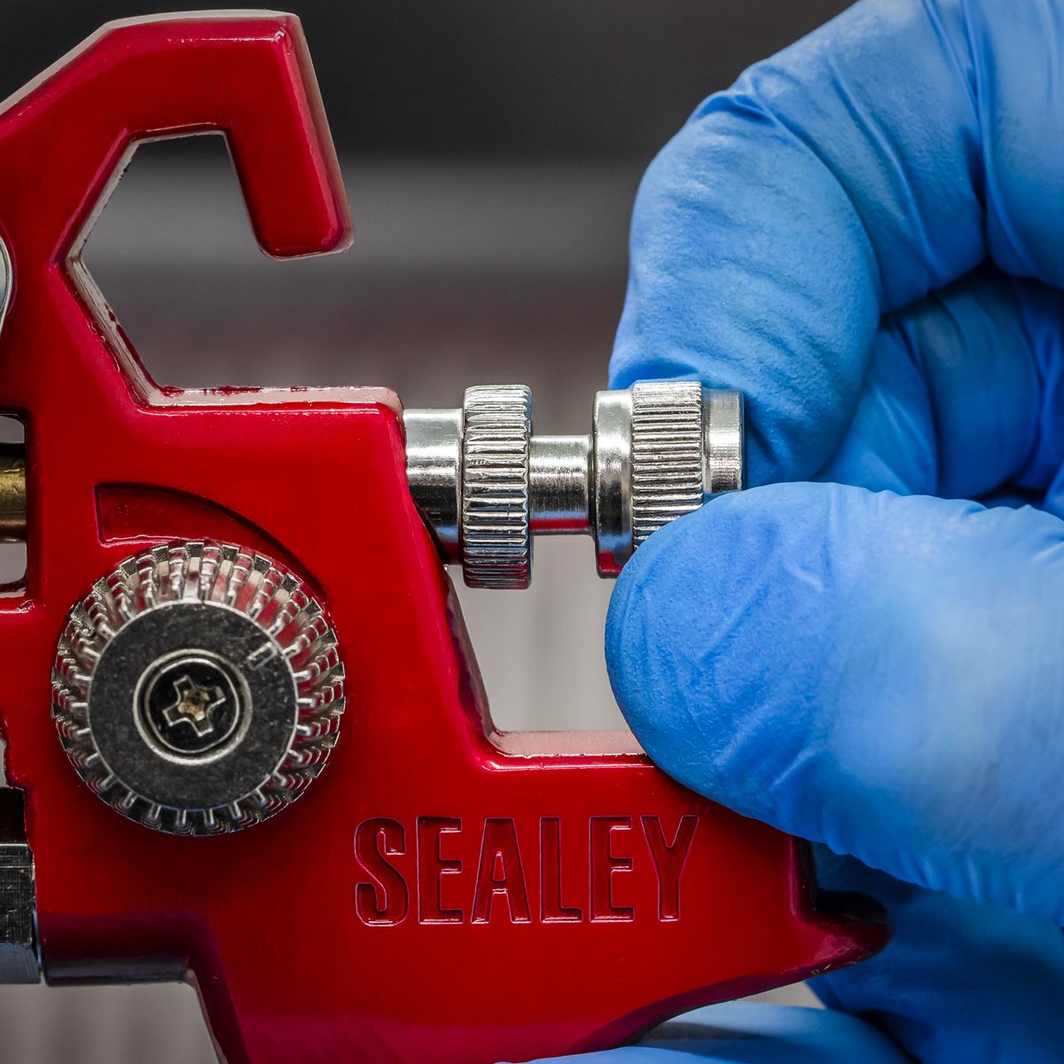 Sealey HVLP Gravity Feed Spray Gun 1.3mm Set-Up