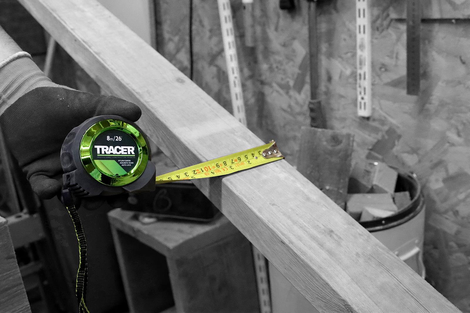 TRACER Tape Measure 8m Auto Lock Nylon Coated and Large Magnetic Hook 
