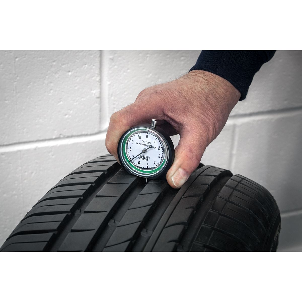 Sealey Pocket Type Tyre Tread Depth Dial Gauge  White Rose Tools