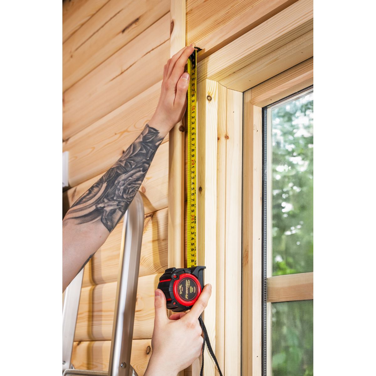 Sealey Premier Metric/Imperial Tape Measure Extra-Wide Blade 5m(16ft) x 32mm  White Rose Tools