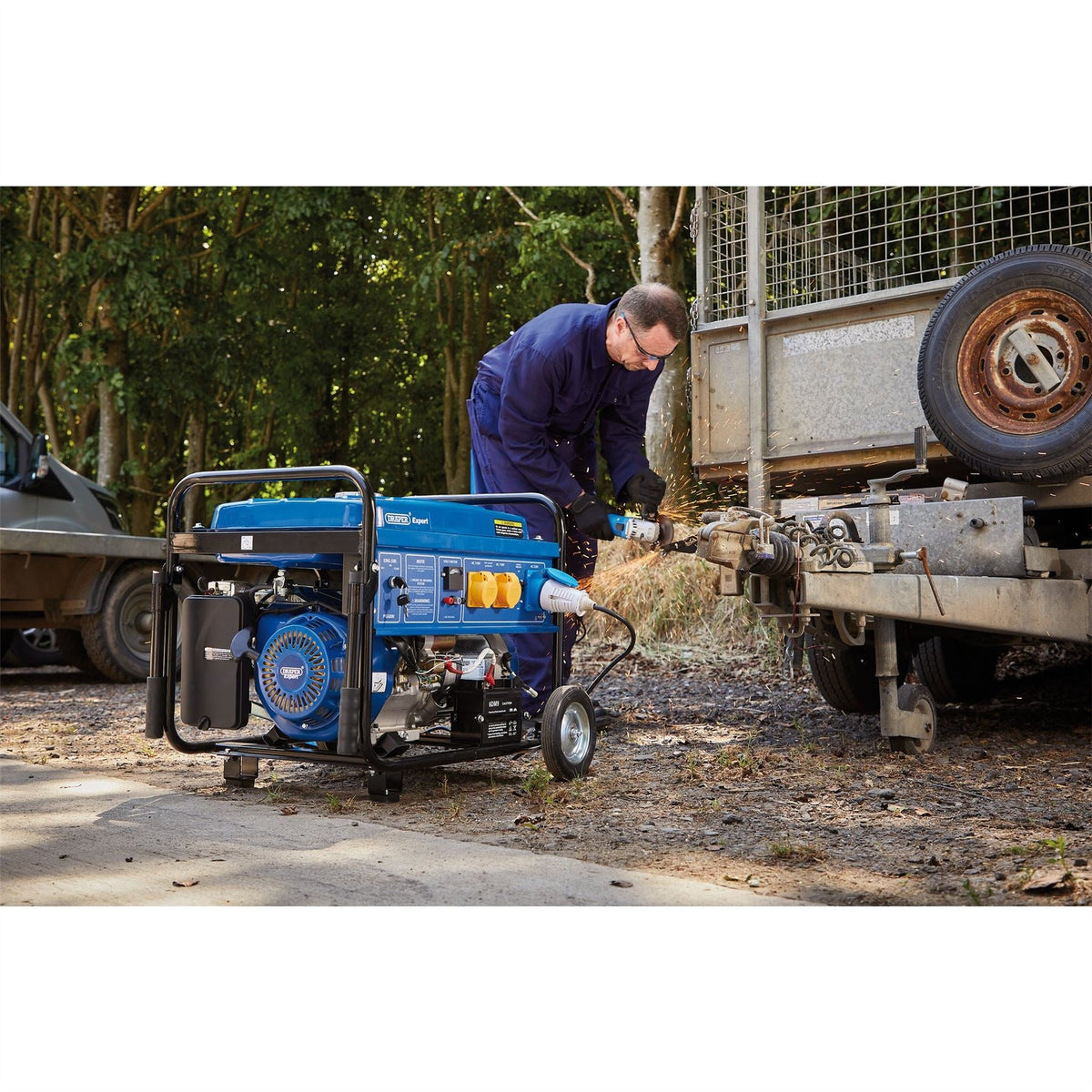 Draper Expert Petrol Generator with Wheels 6000W 16143  White Rose Tools