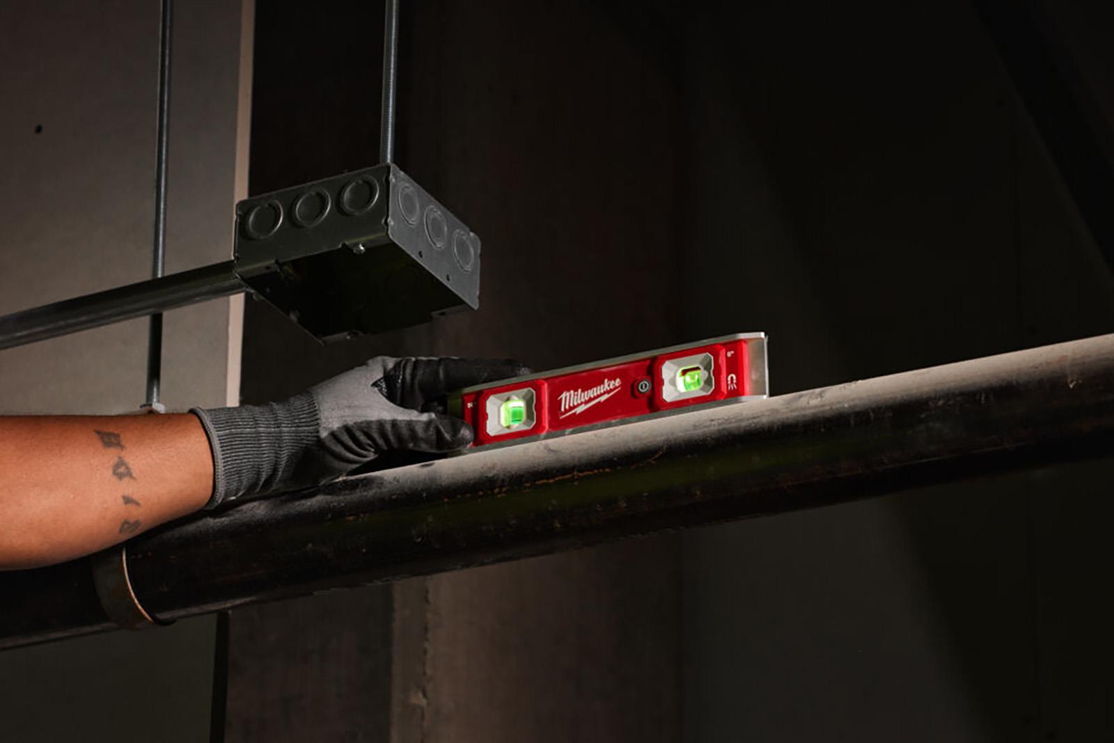 Milwaukee 23cm LED Torpedo Spirit Level Magnetic Hi-Vis Vials Slim Aluminium Frame Measuring  White Rose Tools