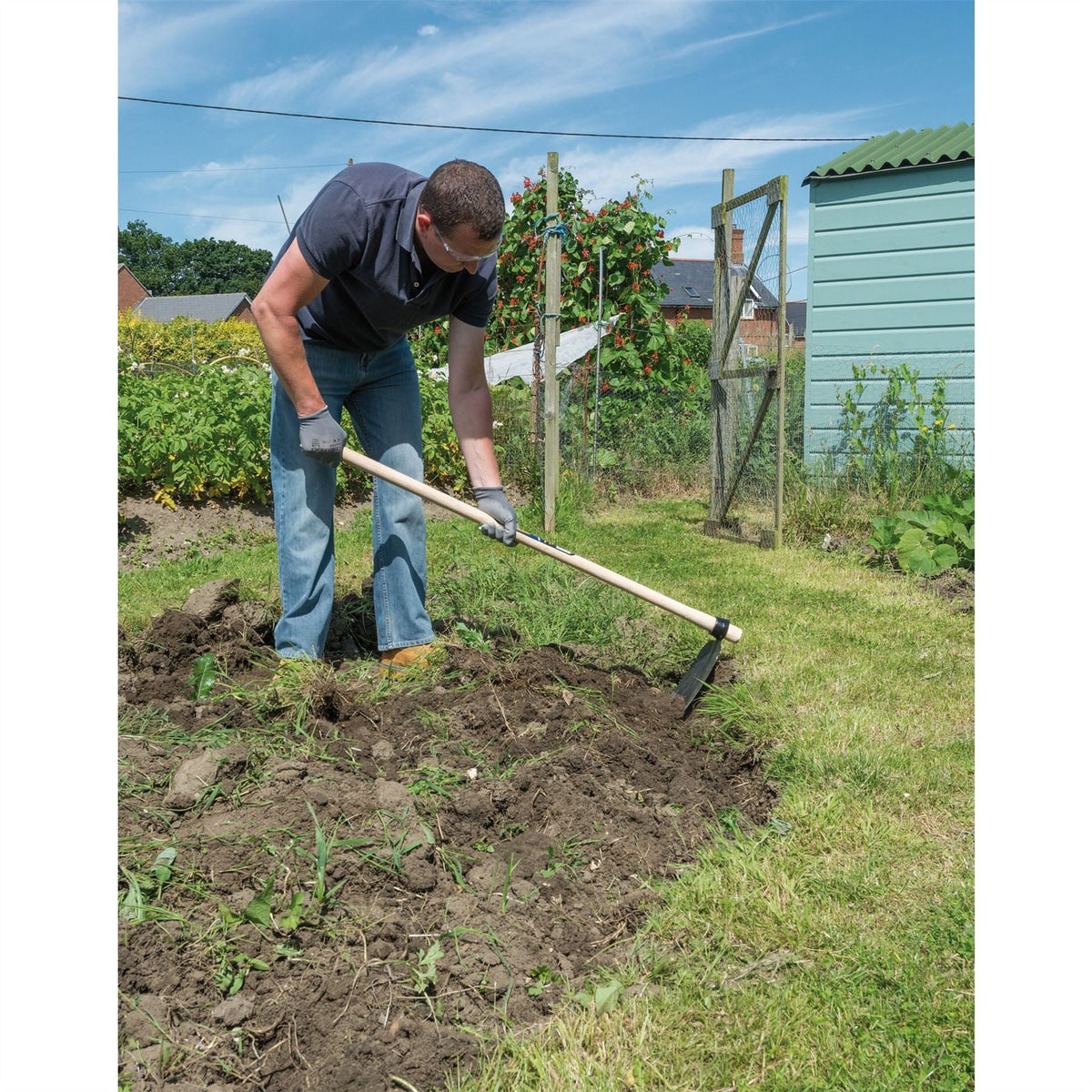 Draper Long Handled Digging Hoe 85632  White Rose Tools