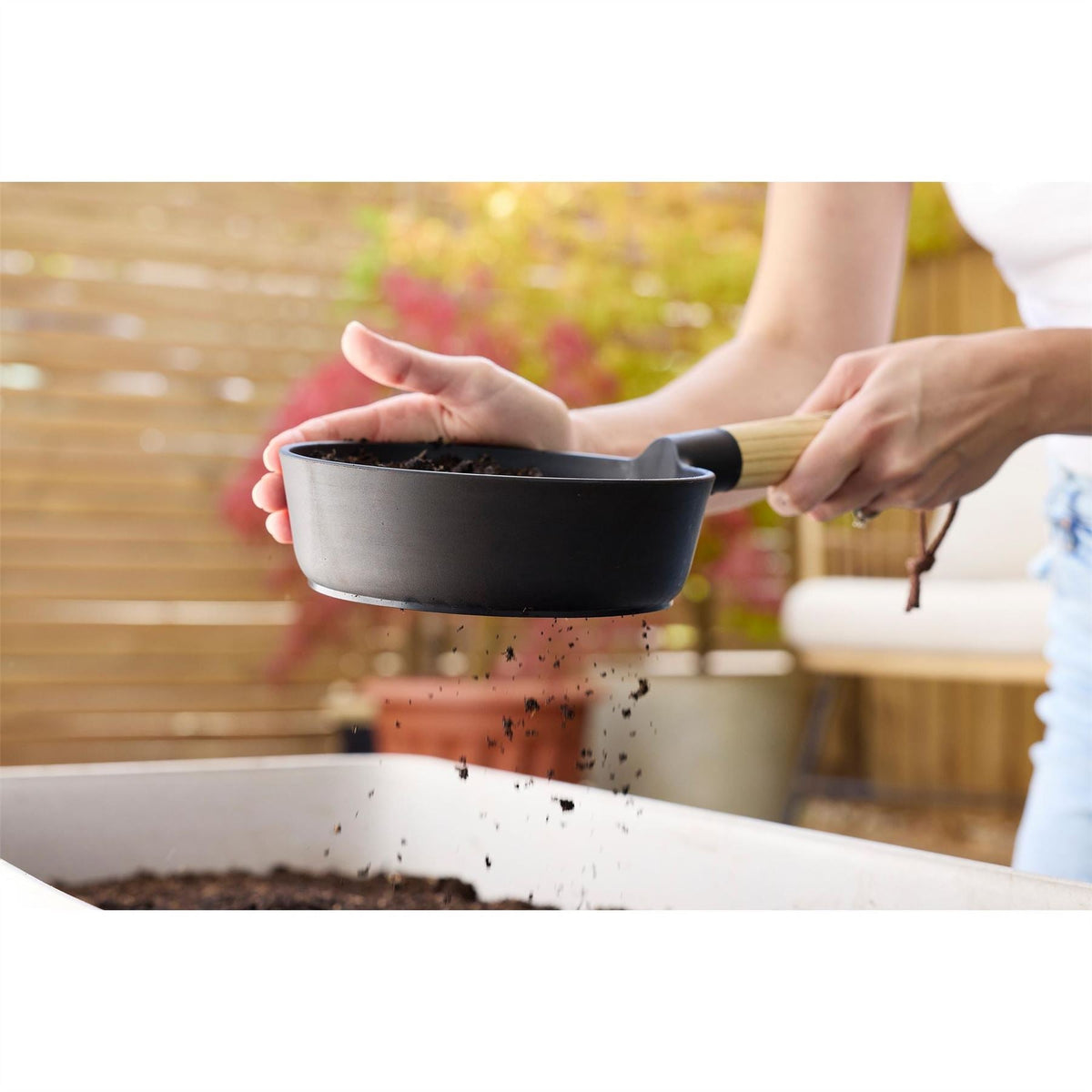 Draper Garden Hand Sieve 30952  White Rose Tools