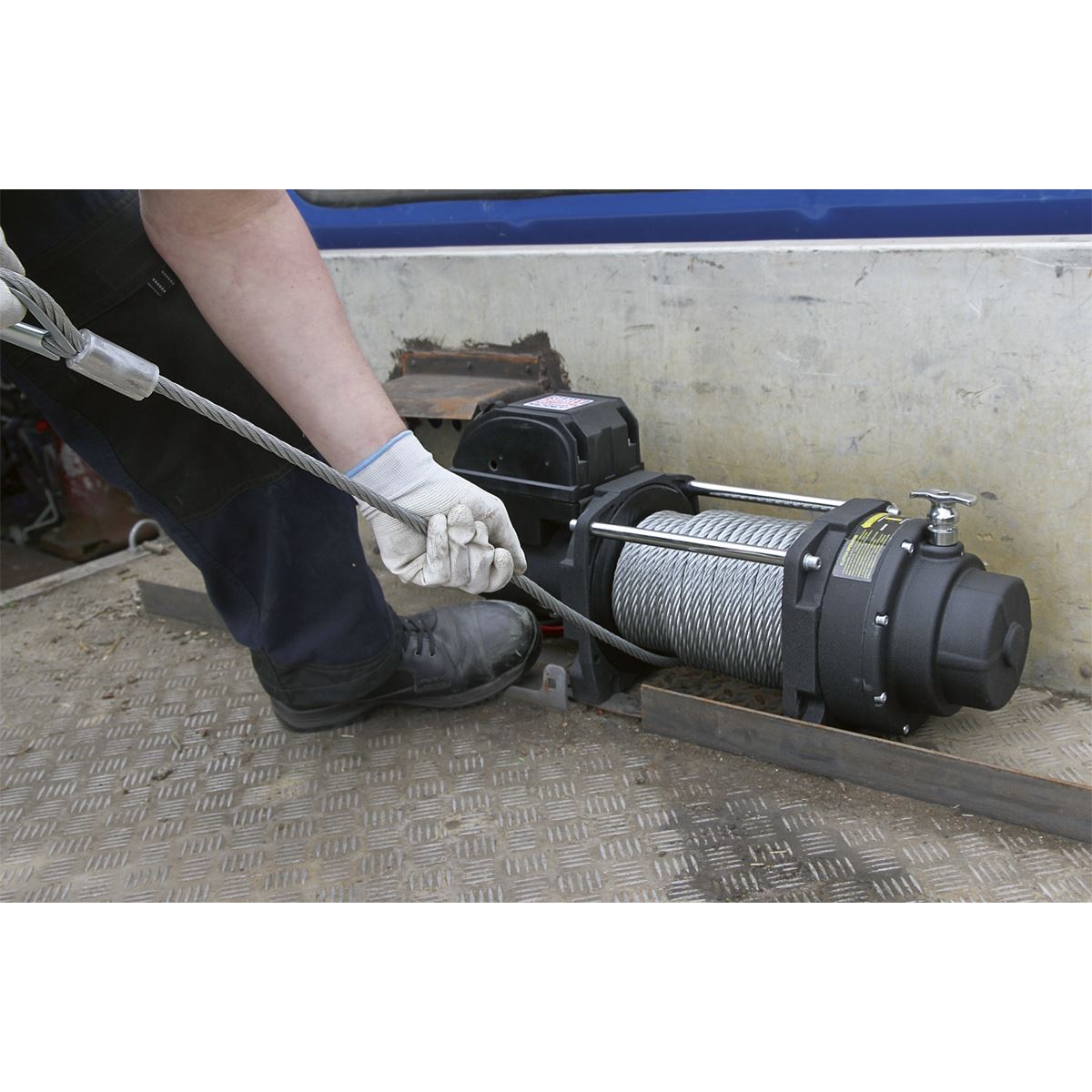 Sealey Premier Recovery Winch 8180kg(18000lb)Line Pull 12V Industrial