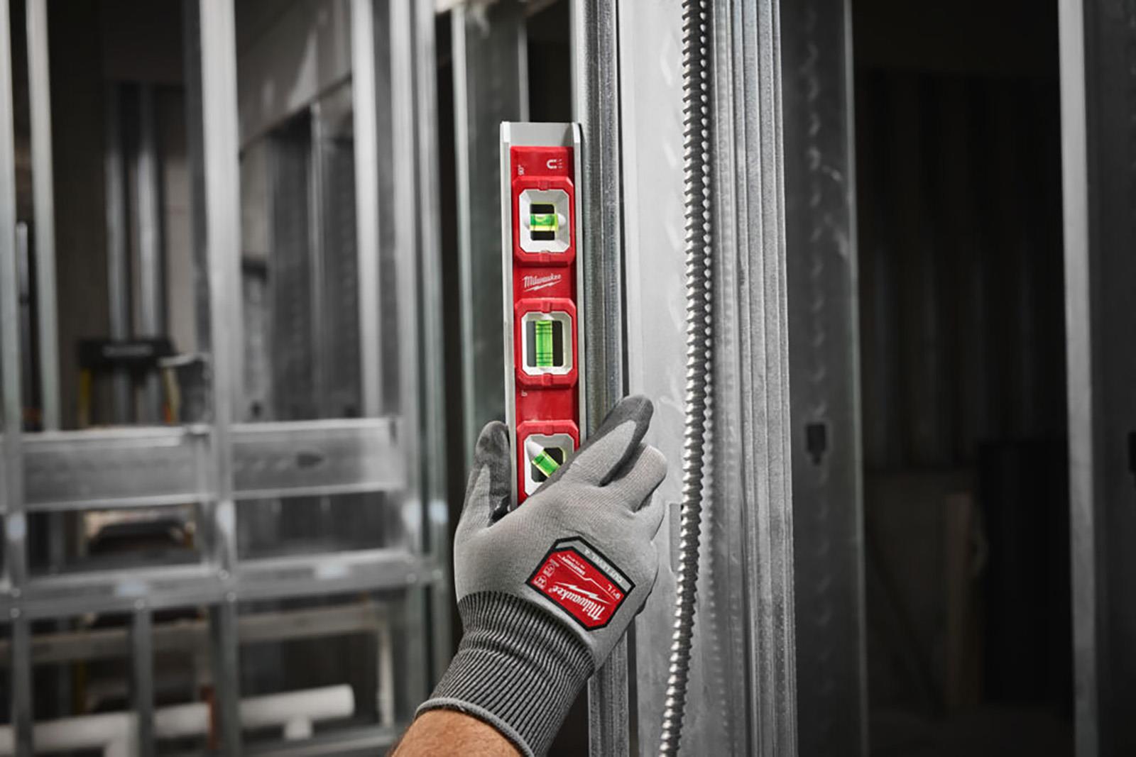 Milwaukee 25cm Base Torpedo Spirit Level Magnetic Hi-Vis Vials Slim Aluminium Frame Measuring  White Rose Tools