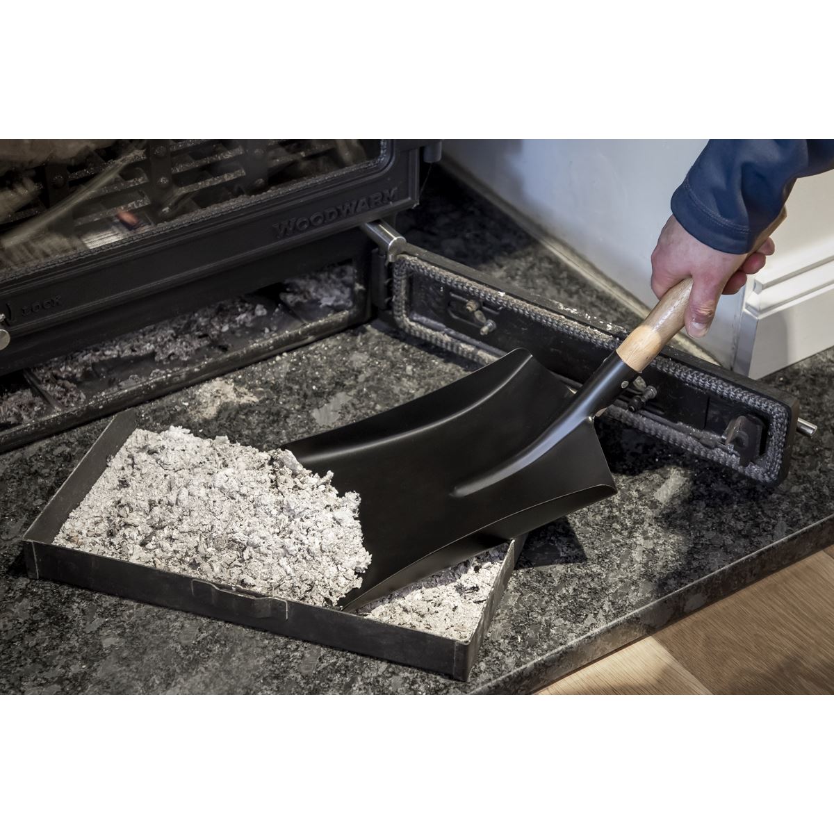 Sealey Coal shovel 8" with 228mm Wooden Handle 