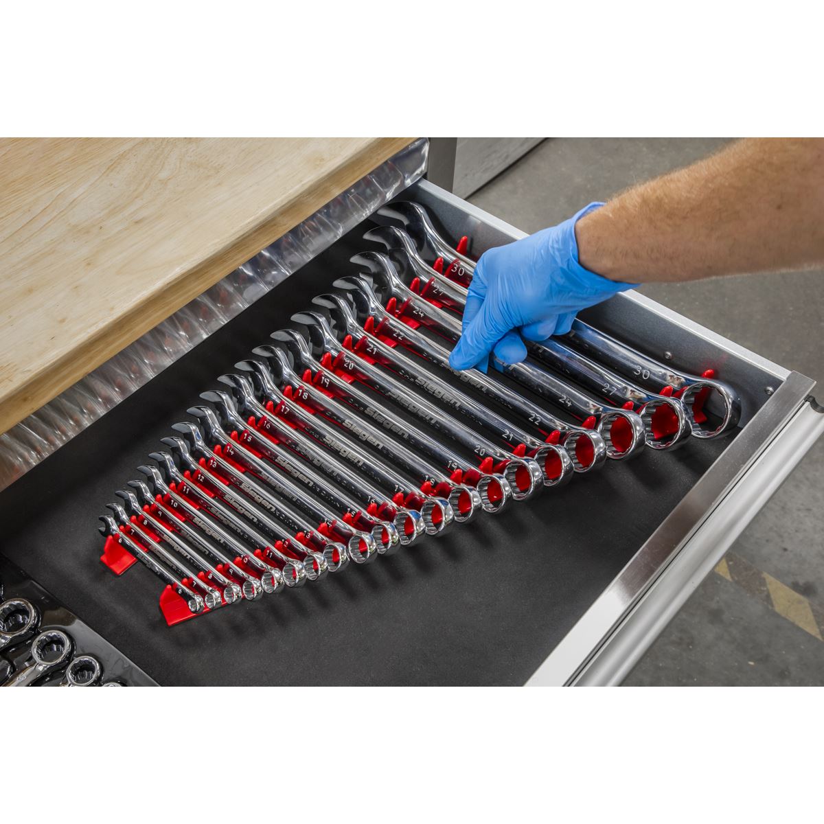 Sealey 2 Piece Magnetic Sharks Teeth Spanner Rack Tooth Holder 20 Spanners 