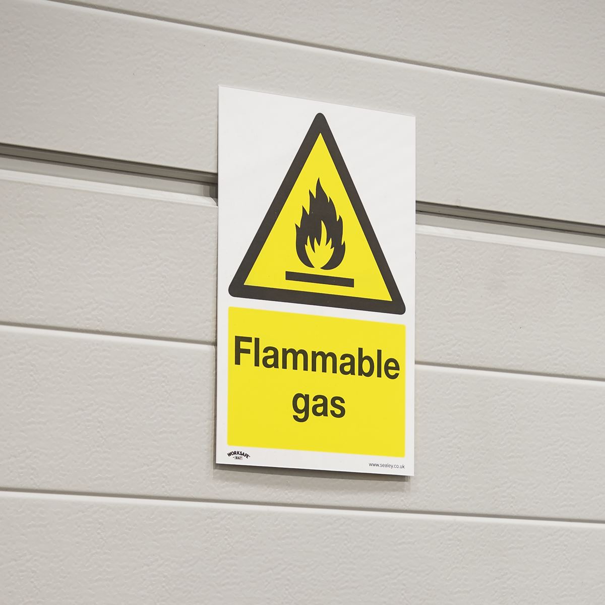 Worksafe by Sealey Warning Safety Sign - Flammable Gas - Self-Adhesive Vinyl