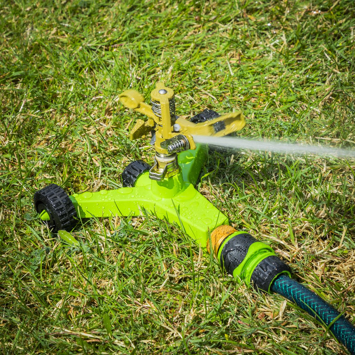 Sealey Pulsating Sprinkler With Metal Wheeled Base  White Rose Tools