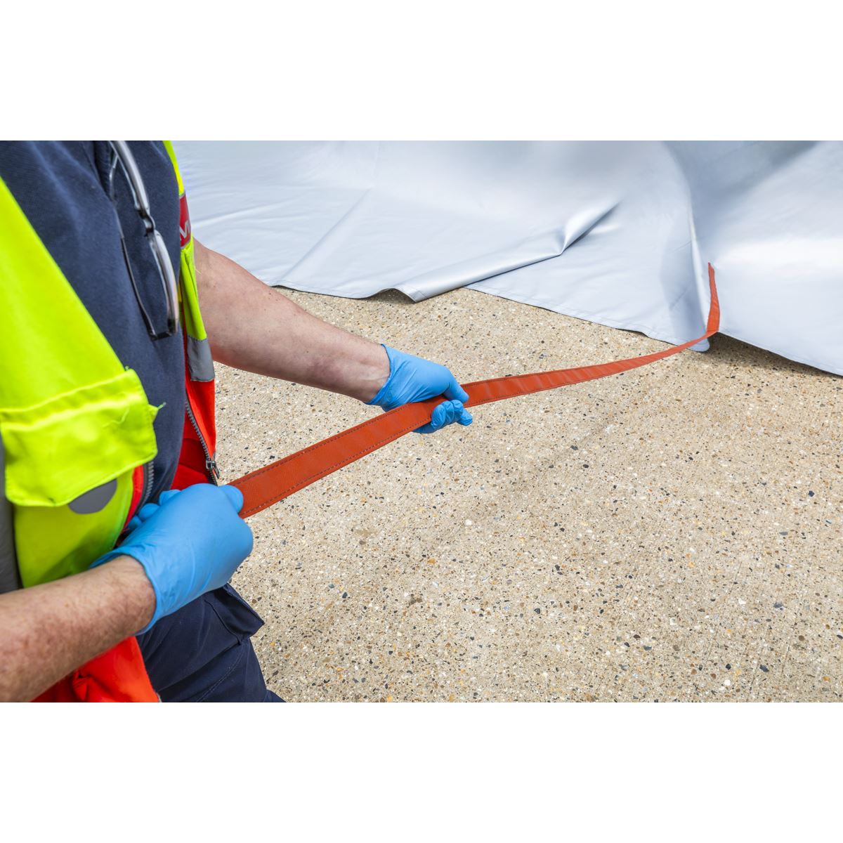 Sealey Vehicle Fire Safety Blanket - Silicone Coated 6 x 8m  White Rose Tools