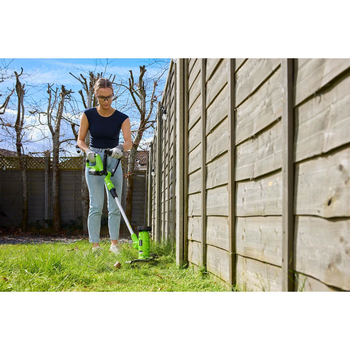 Draper 18V 4-in-1 Multi-Function Grass Trimmer 1 x 2.0Ah Battery 1 x Charger 31859  White Rose Tools