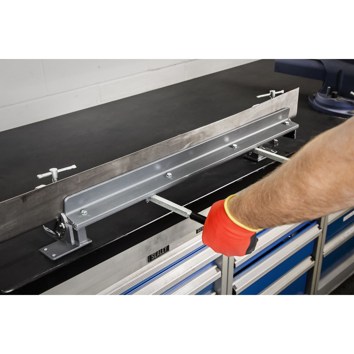 Sealey Vice/Bench Mounting Sheet Metal Folder 700mm 
