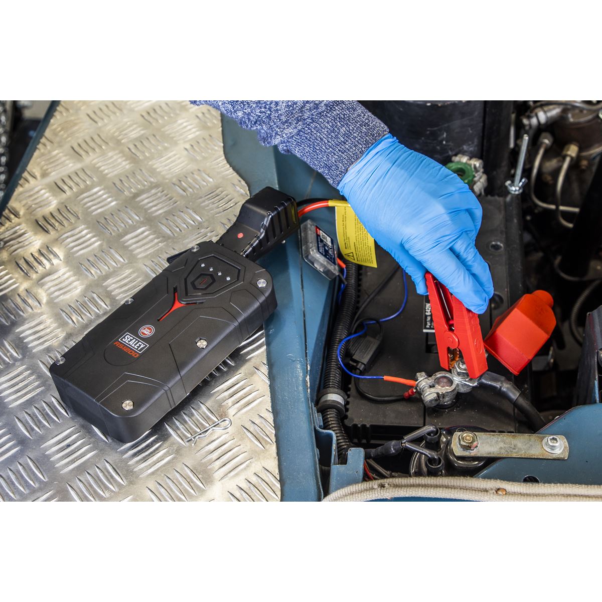 Sealey RoadStart® 1200A 12V Lithium-ion Jump Starter Power Pack