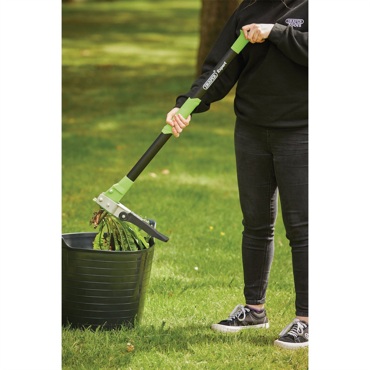 Draper Expert Long Handled Weed Puller 37796  White Rose Tools