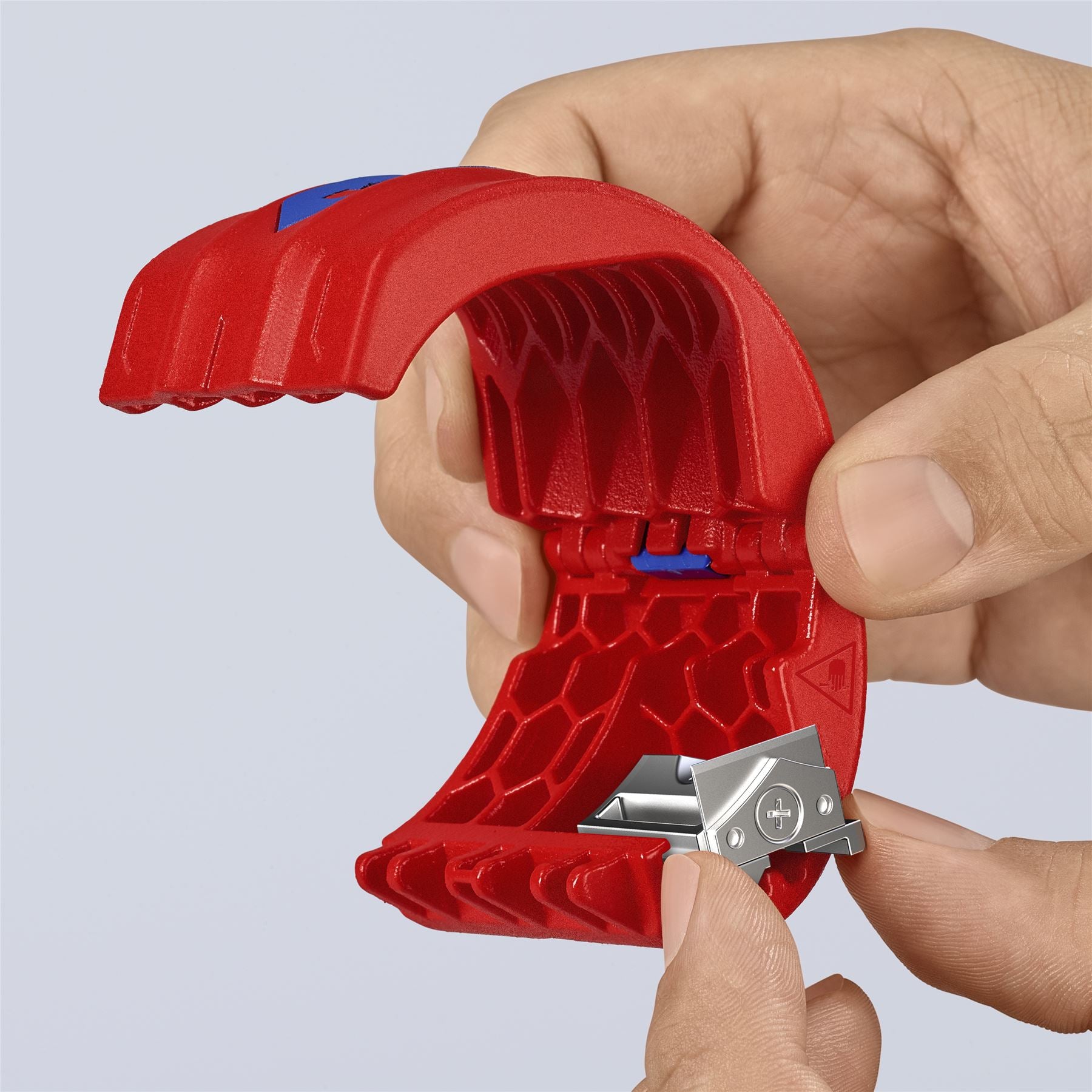 Knipex BIX Cutter for Plastic Pipes and Sealing Sleeves for 20-50mm Pipes 90 22 10 BK