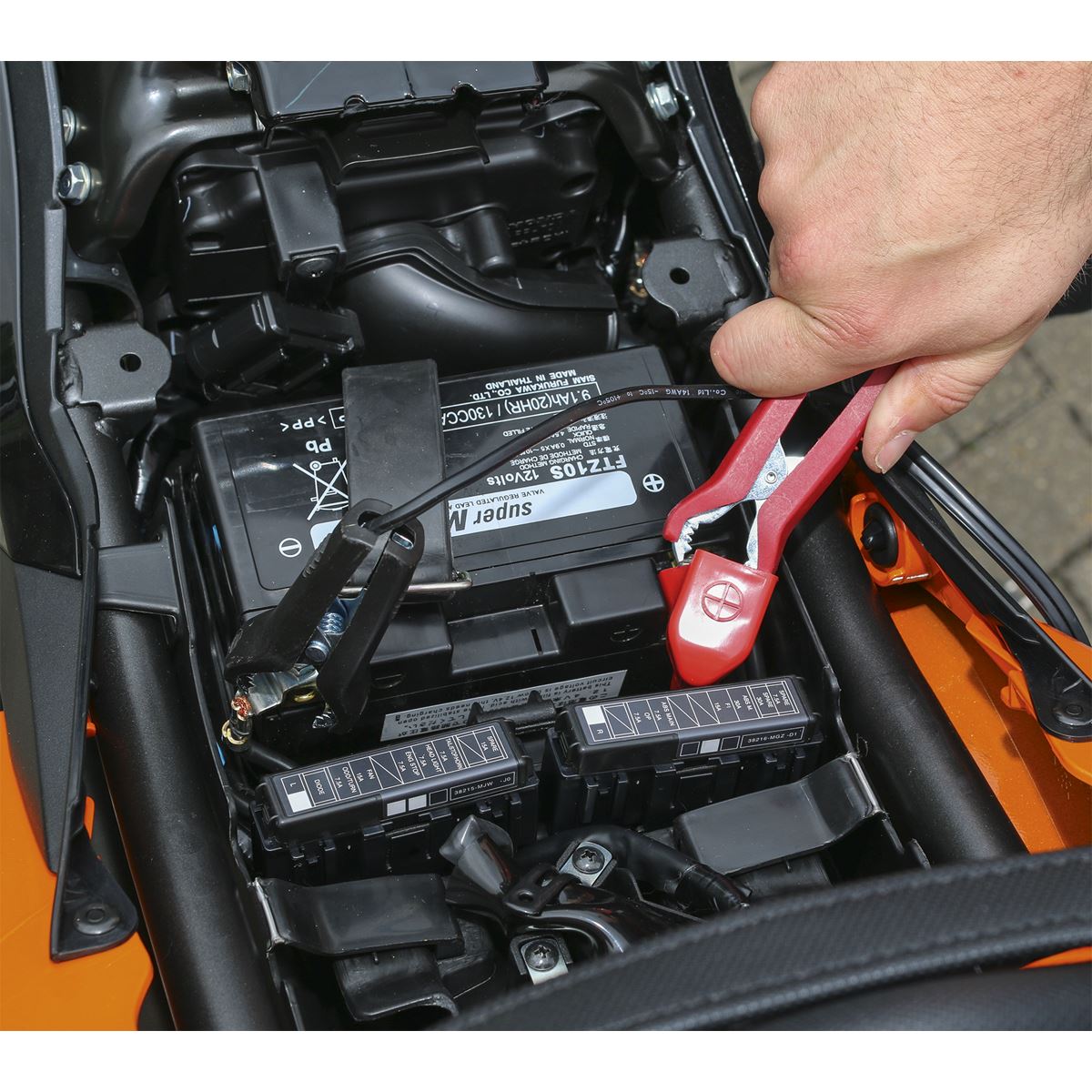 Sealey Intelligent Speed Charge Battery Charger/Maintainer 10A 12V 