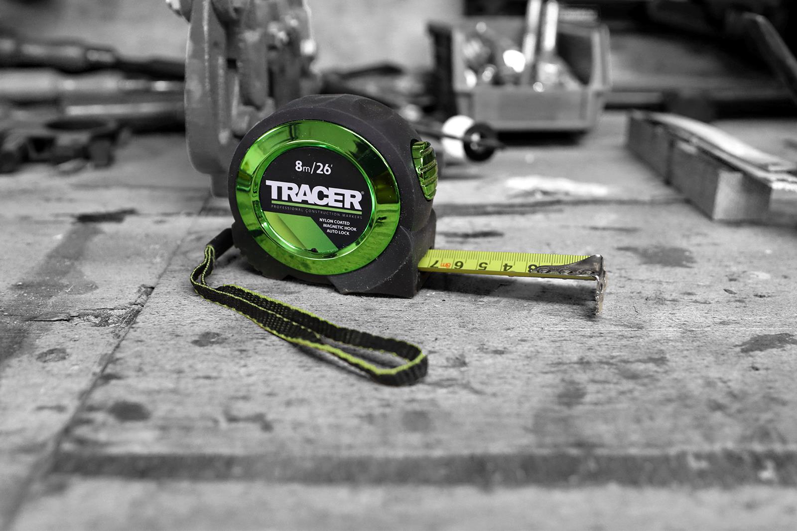 TRACER Tape Measure 8m Auto Lock Nylon Coated and Large Magnetic Hook 