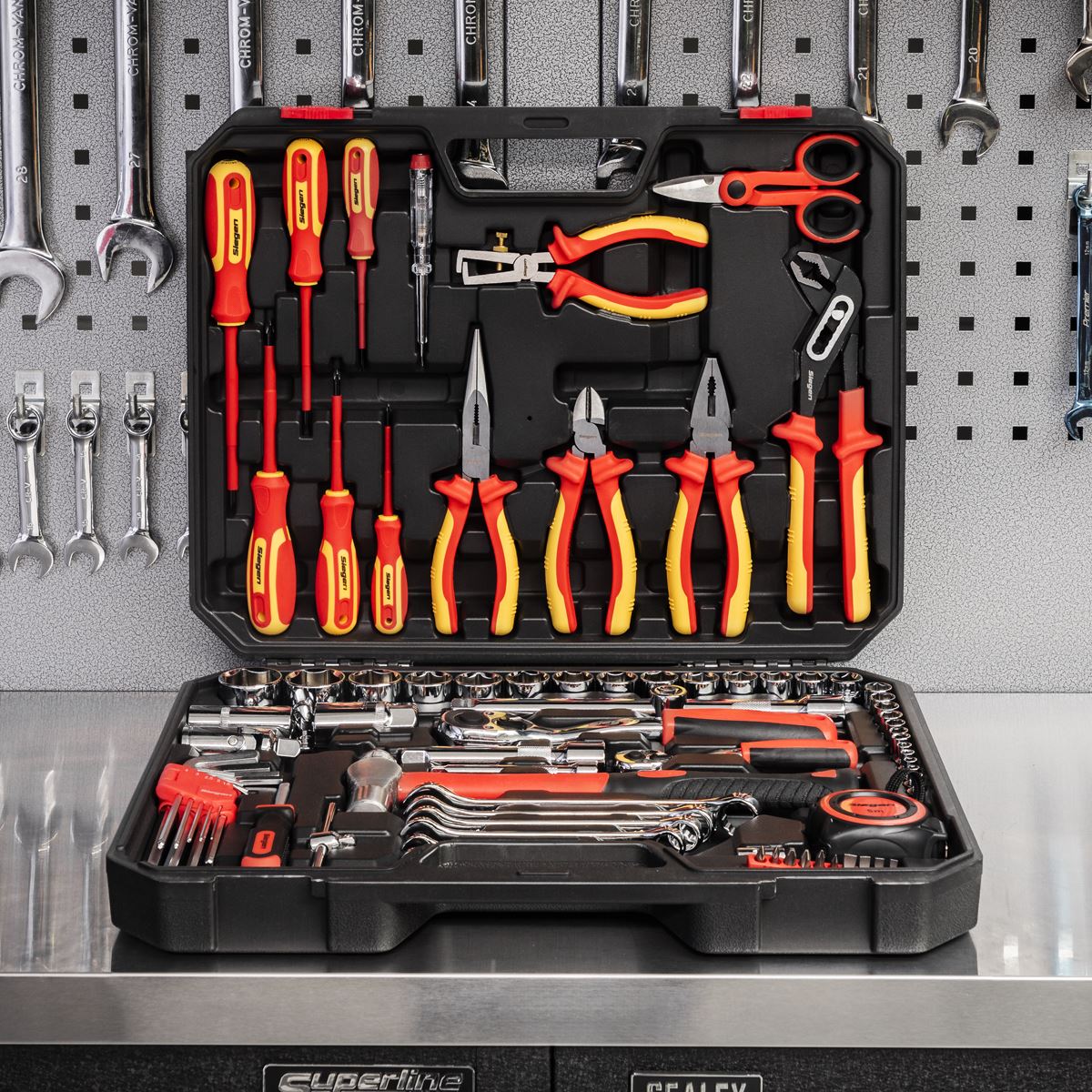 Siegen by Sealey Electrician's Tool Kit 90 Piece VDE Approved Pliers and Screwdrivers