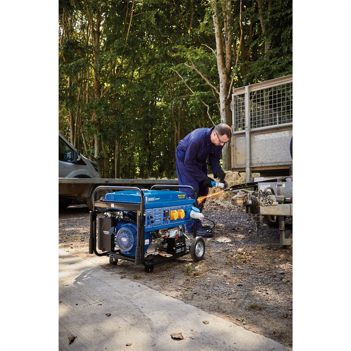 Draper Expert Petrol Generator with Wheels 6000W 16143  White Rose Tools