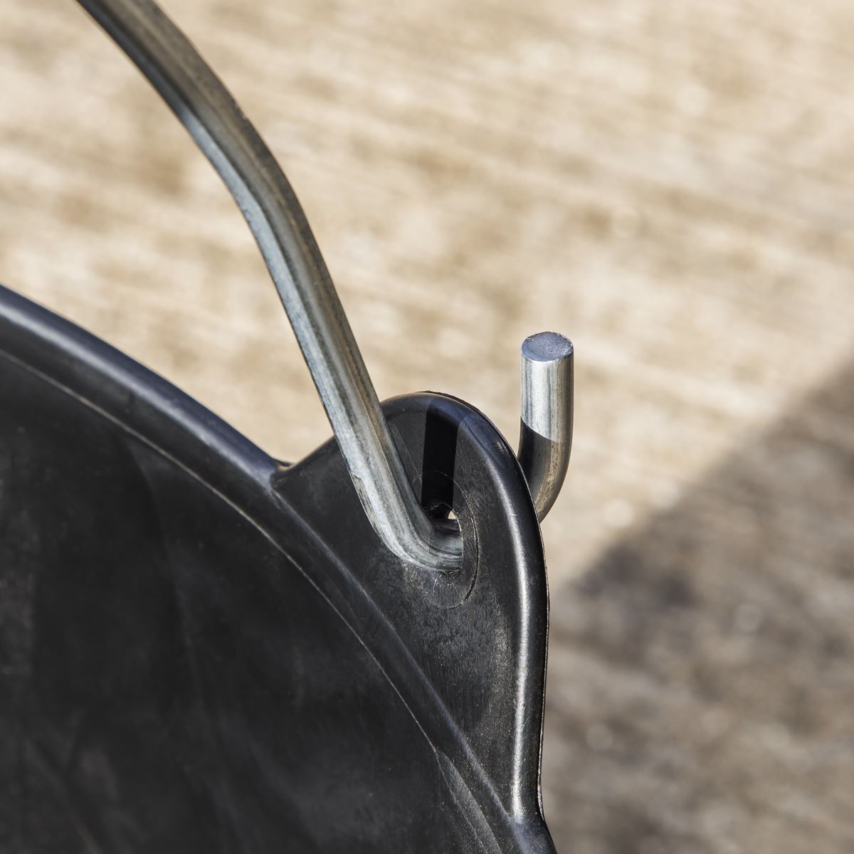 Sealey Heavy-Duty Flexi Tub 26L with Metal Handle - Black