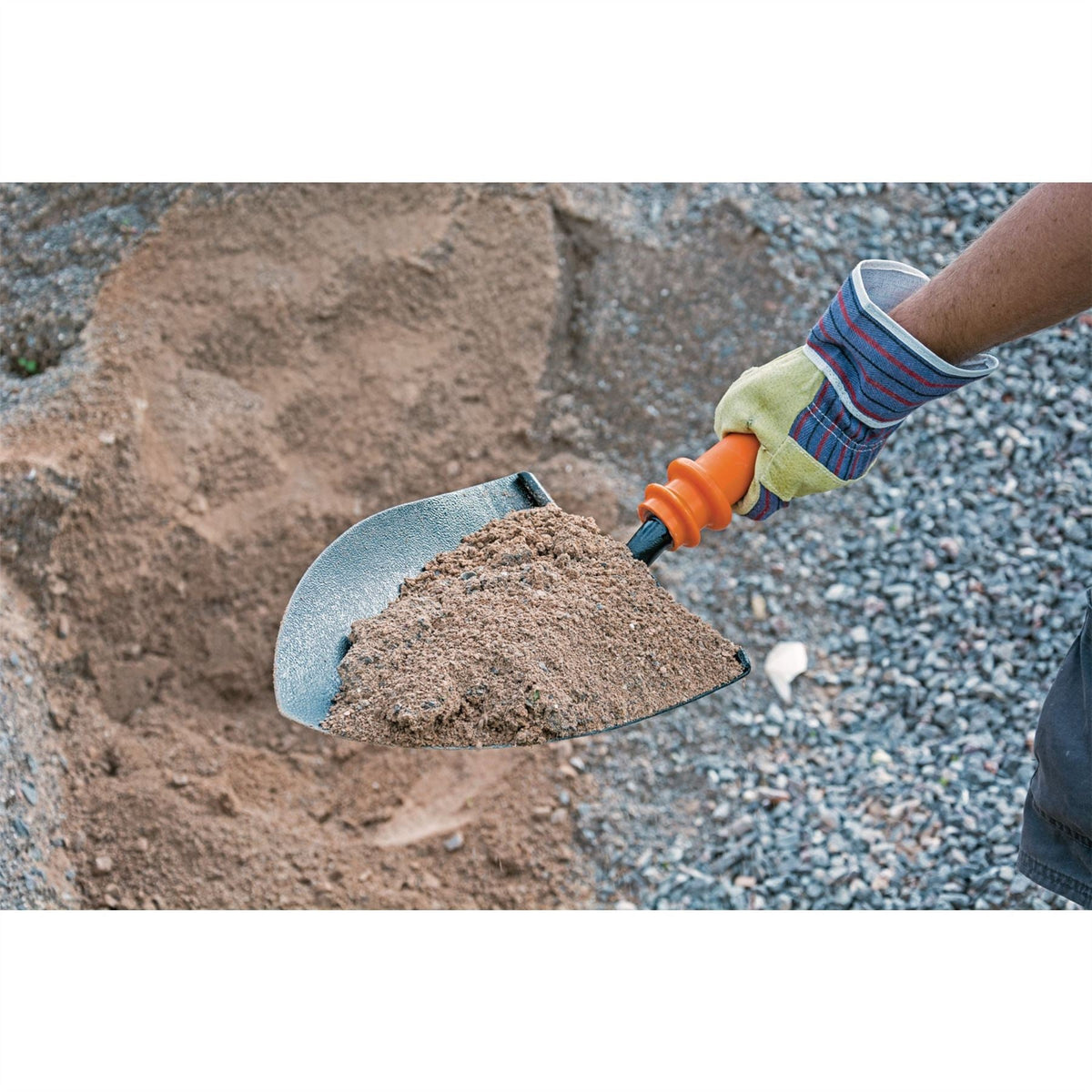 Draper Expert Fully Insulated Contractors Round Mouth Shovel 82639  White Rose Tools