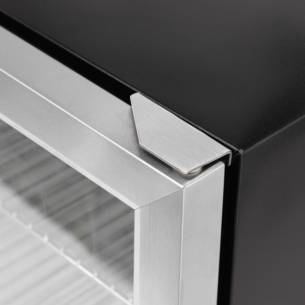 Baridi Outdoor Drinks/Beverage/Bar Fridge with Triple Glazed Door & Security Lock 150L - Stainless Steel  White Rose Tools