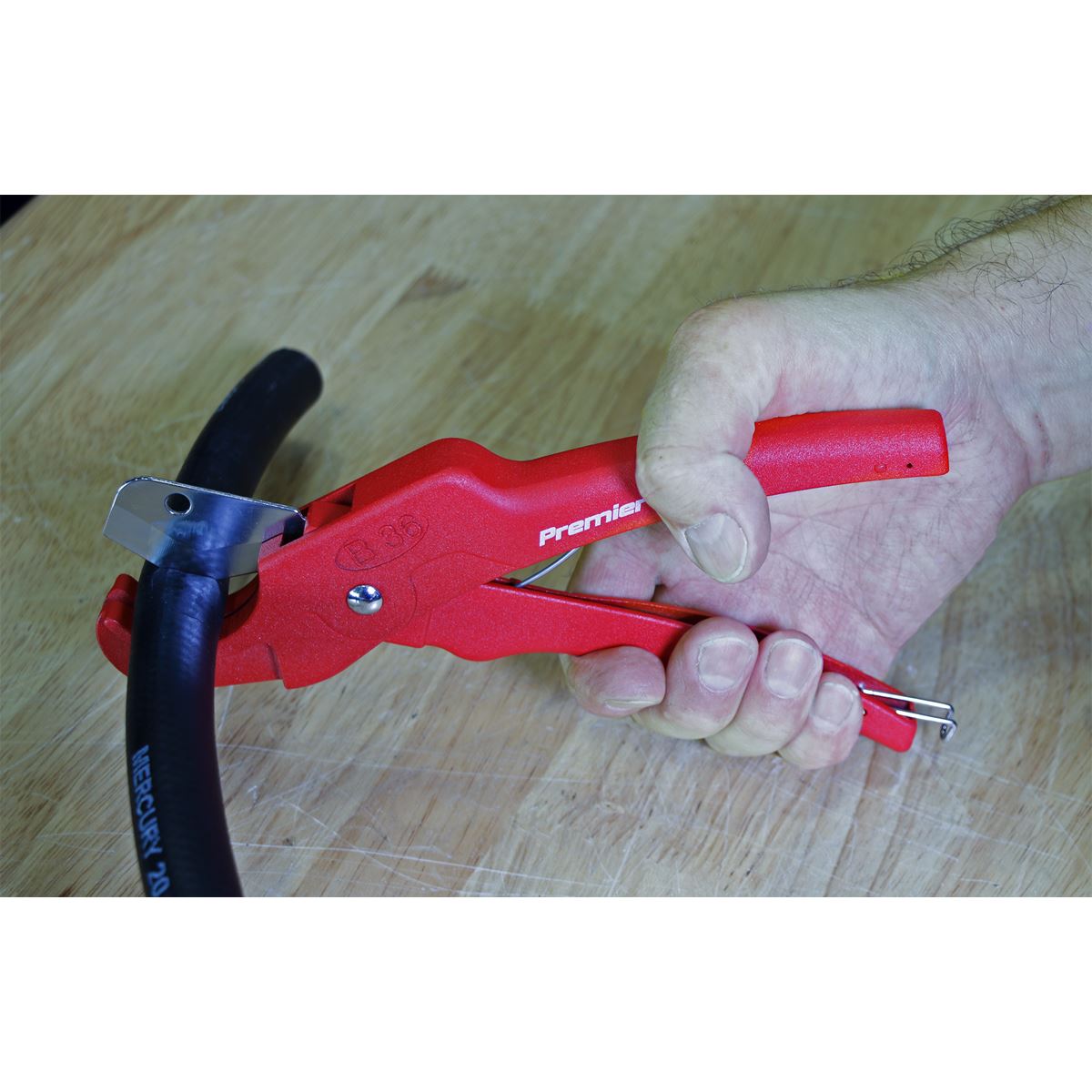 Sealey Premier 3-26mm Diameter Rubber and Reinforced Hose Cutter Pipe Pliers