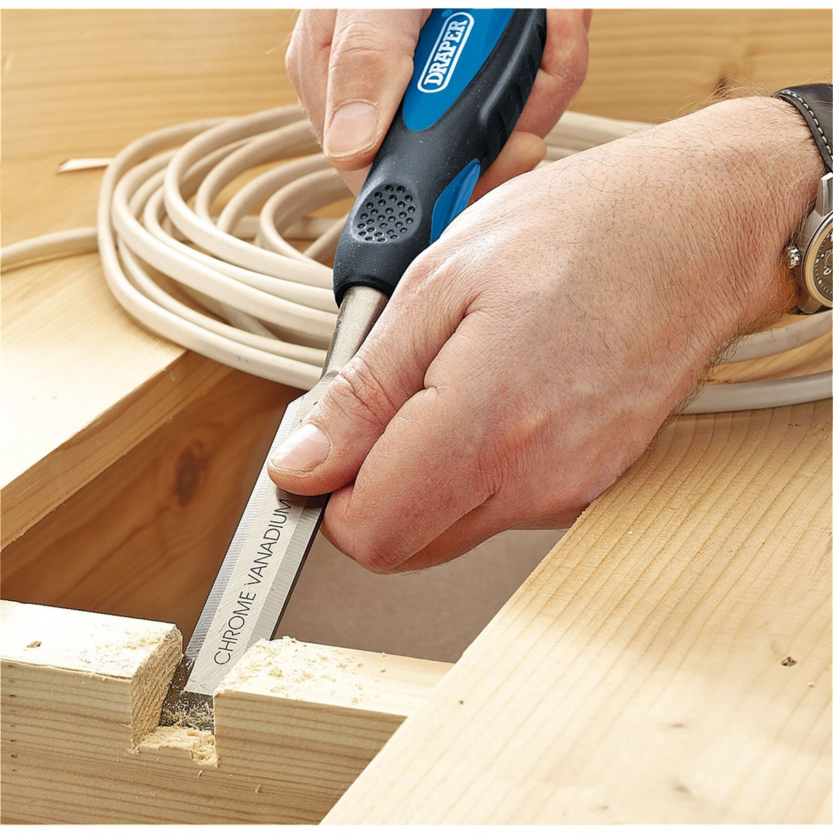 Draper Expert Soft Grip Bevel Edge Wood Chisel Set 150mm (3 Piece) 45865  White Rose Tools