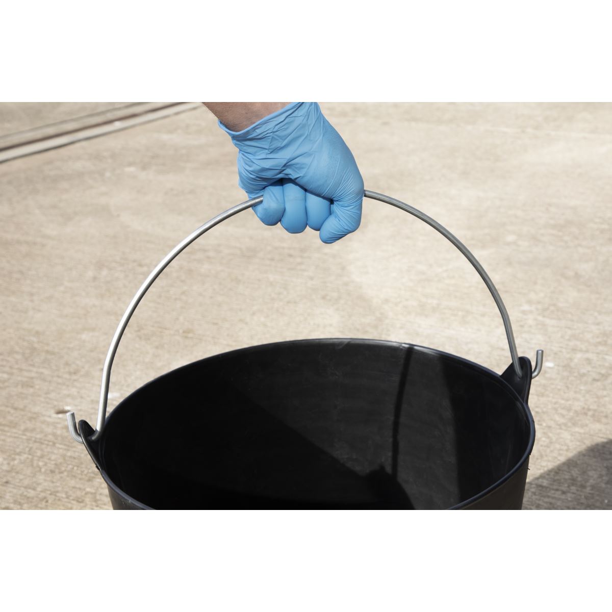 Sealey Heavy-Duty Flexi Tub 26L with Metal Handle - Black