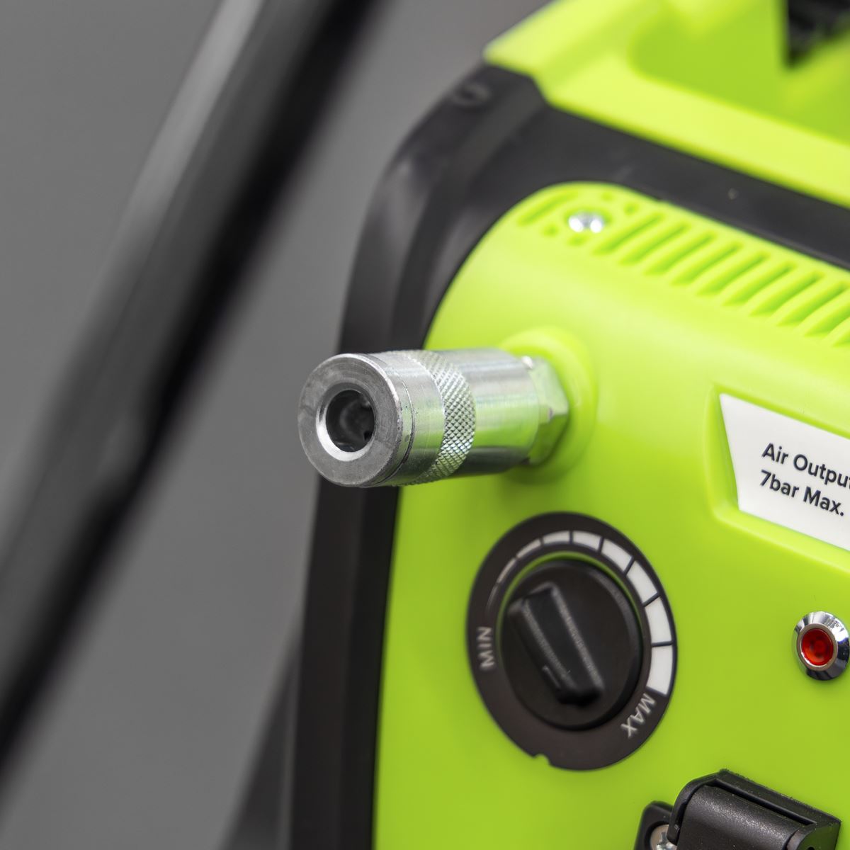 Sealey M Class Dust-Free Industrial Wet & Dry Vacuum Cleaner 40L with Autostart for Air/Electric Power Tools 1600W/230V