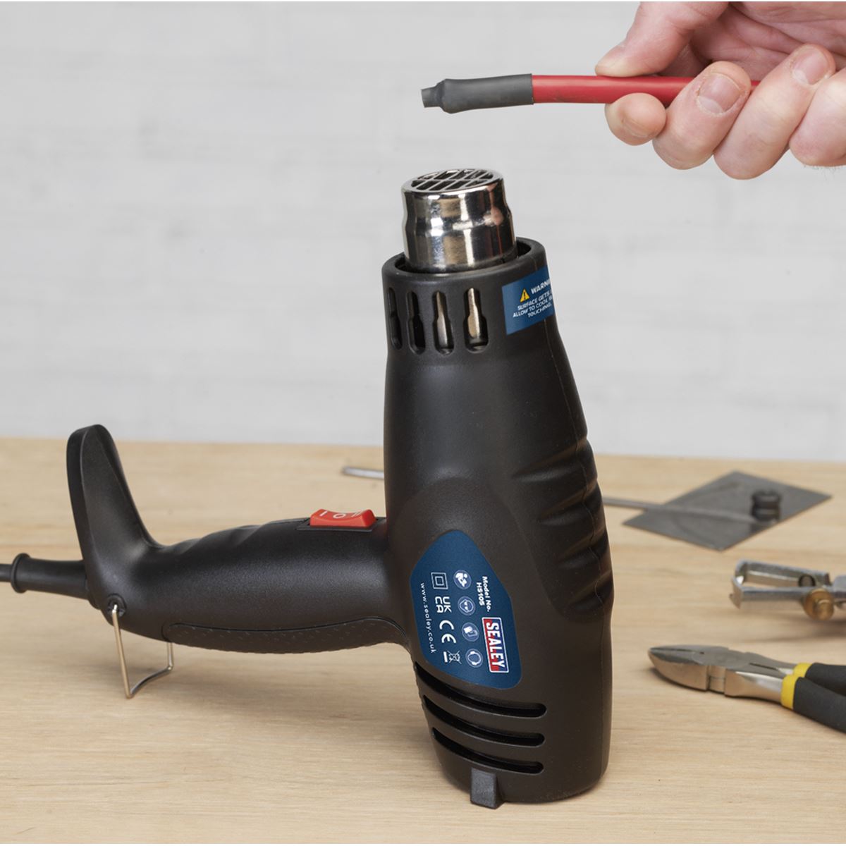 Sealey 1600W Hot Air Gun 2 Speed 370°C/500°C Paint Vinyl Stripper Heat Gun