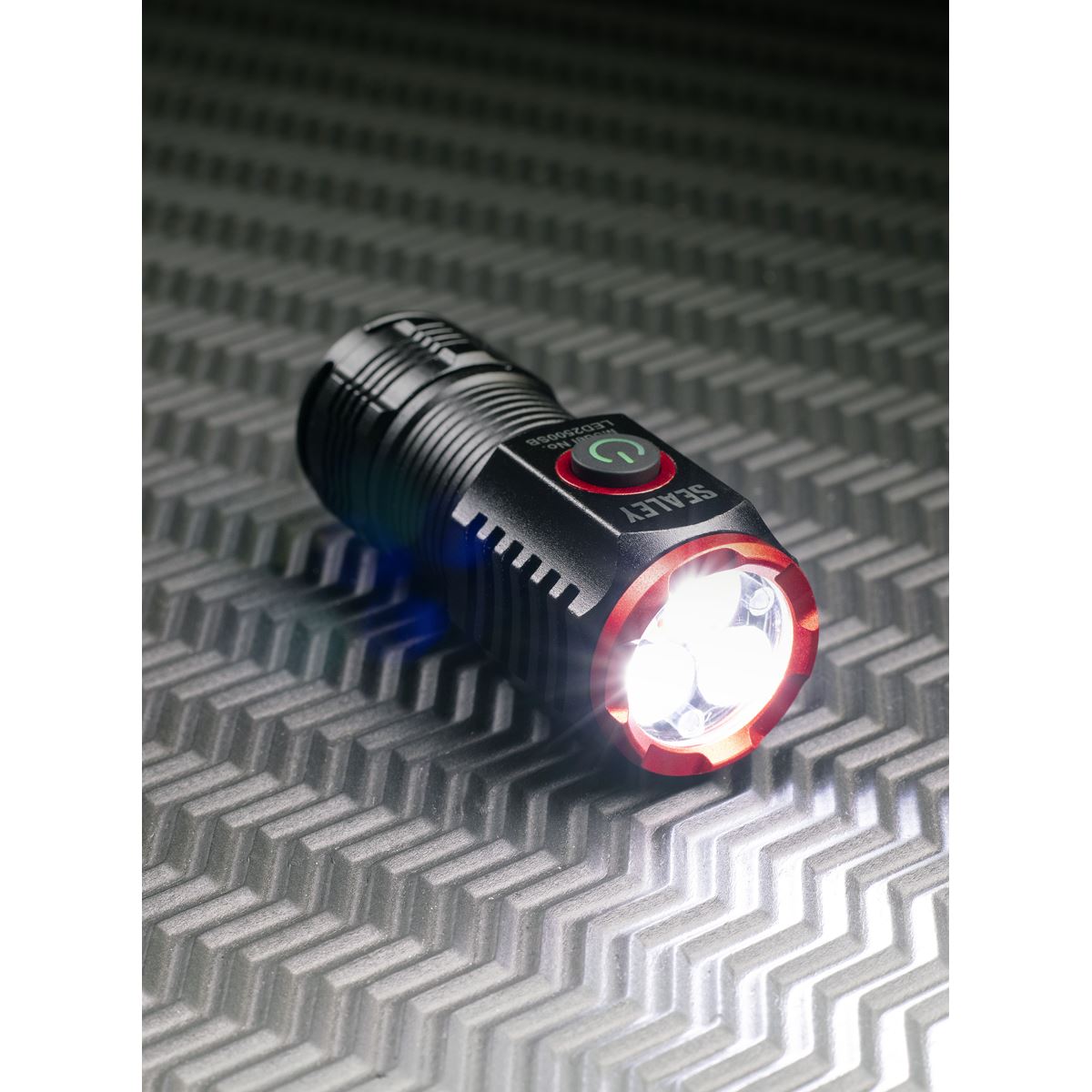 Sealey Super Beam 2500lm Rechargeable SMD LED 24W Pocket Light