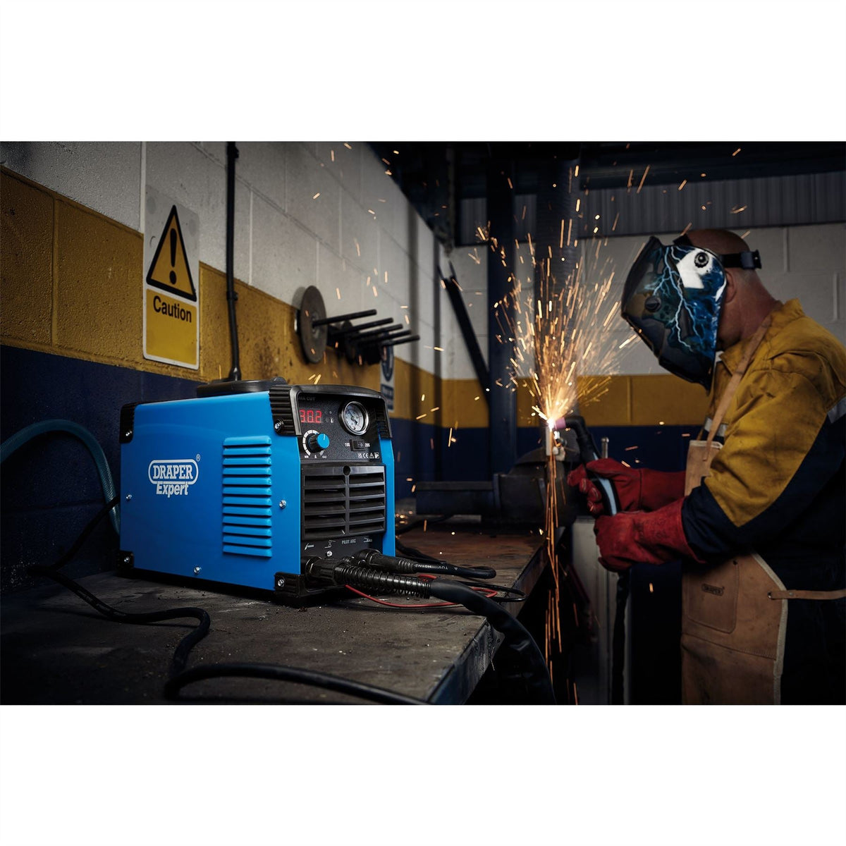 Draper Expert High Frequency Plasma Cutter 40A 70066  White Rose Tools