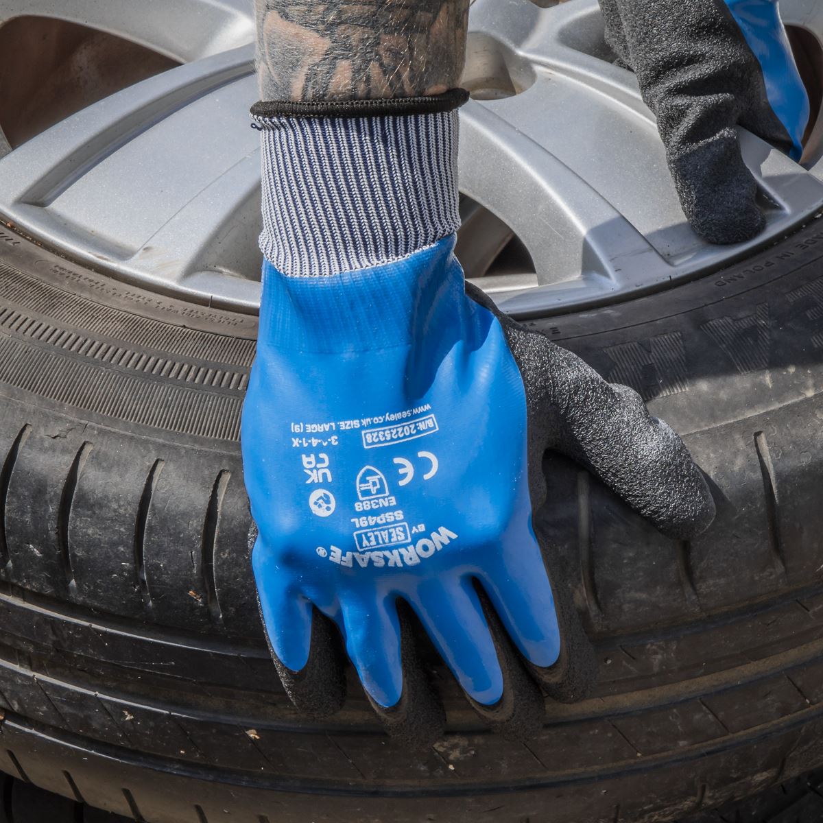 Worksafe by Sealey Waterproof Latex Gloves - (Large) - Pack of 6 Pairs 