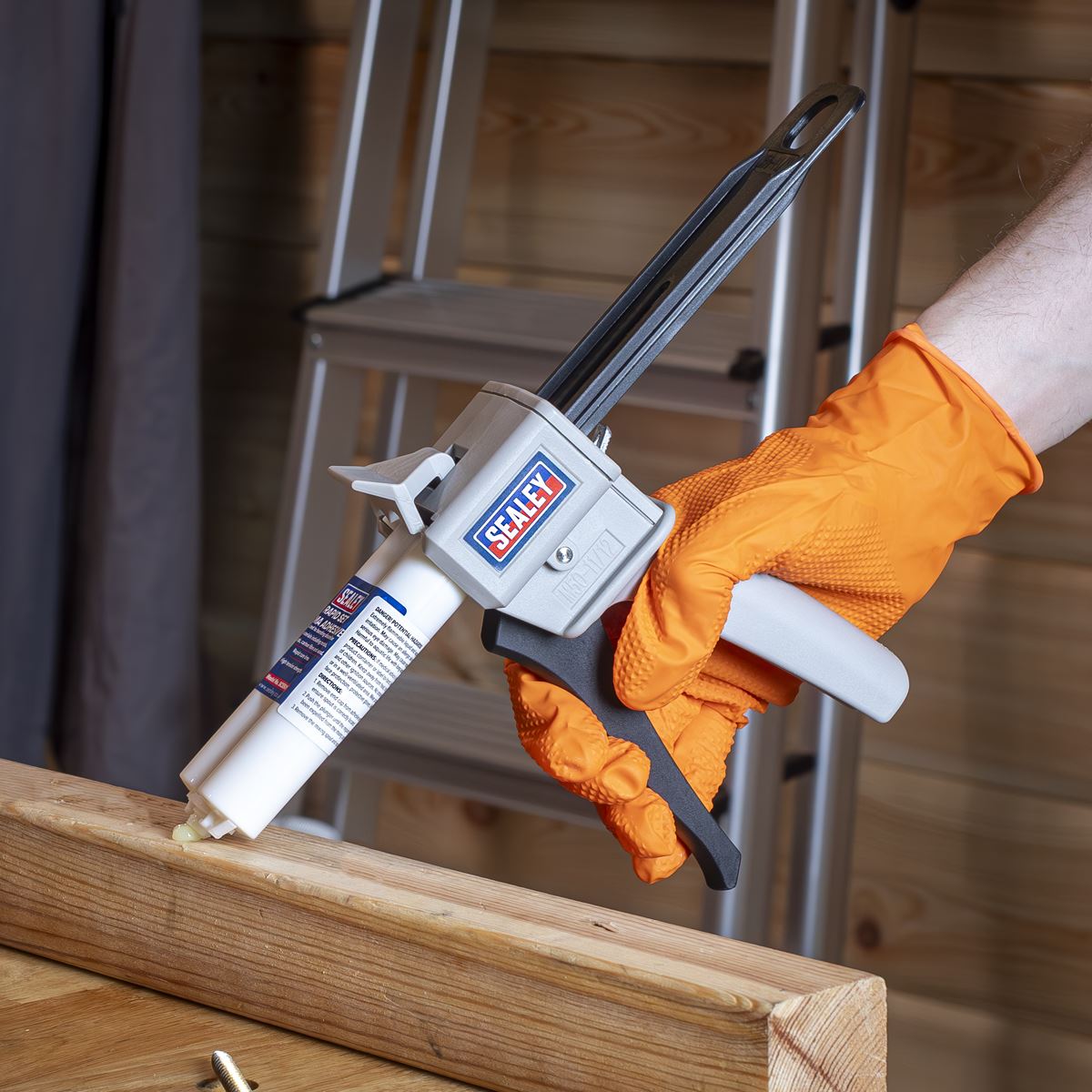Sealey Dual Mix Applicator Gun  White Rose Tools