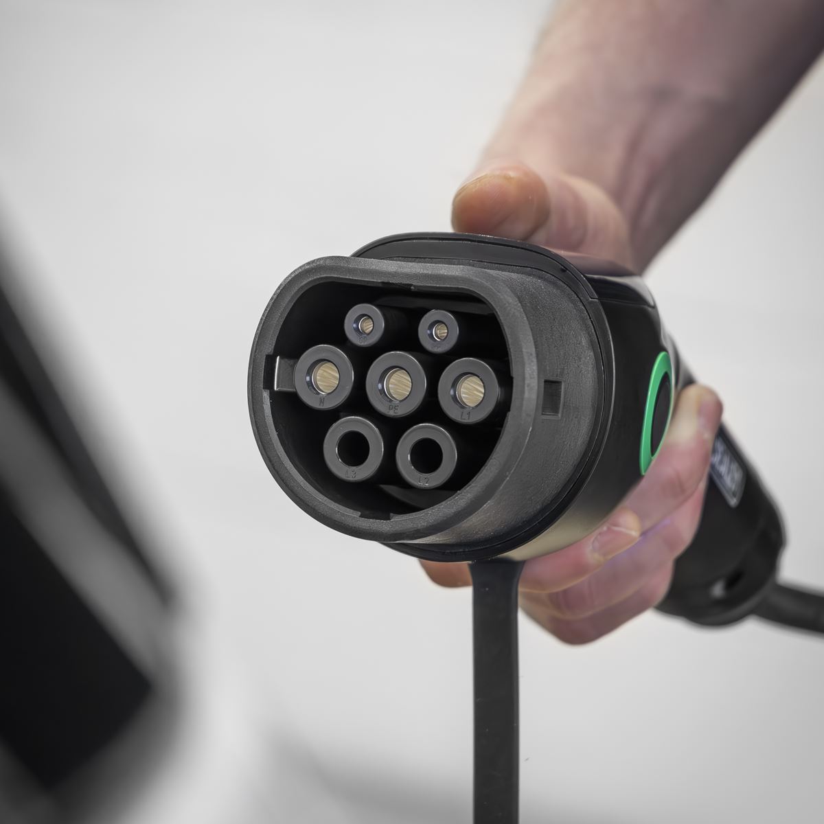 Sealey Adjustable (3.5KW) Type 2 to UK 3-Pin Plug Portable EV Charger - 5m Cable  White Rose Tools